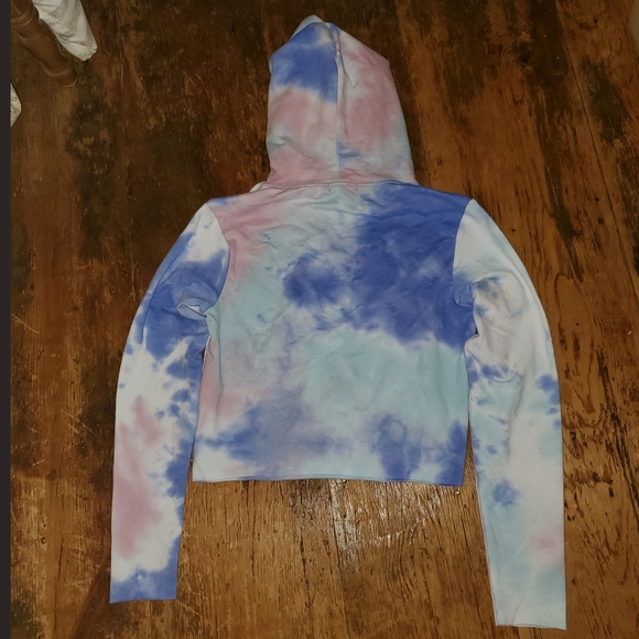 Wildfox lvy Tie dye Hoodie Pullover painted sky slightly cropped NWT M - Picture 3 of 7